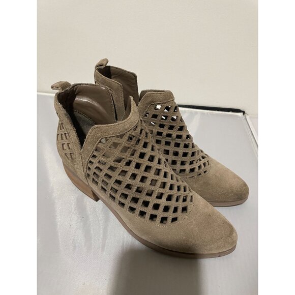 Crown Vintage Women's 6M Taupe Suede Cutout Ankle Booties - Picture 4 of 15